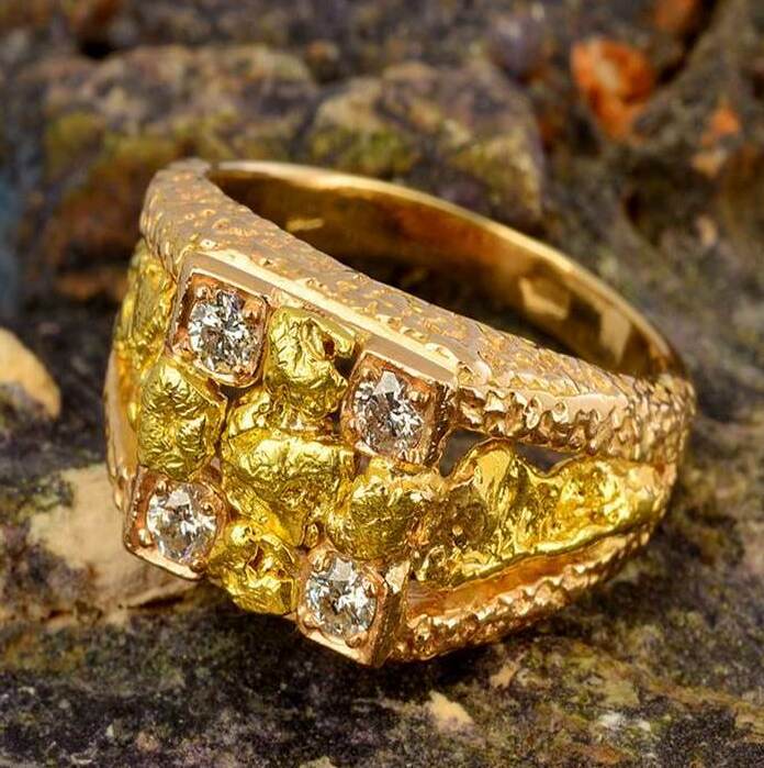 Кольцо со вставками ОСЗ                        Артикул - К 0117