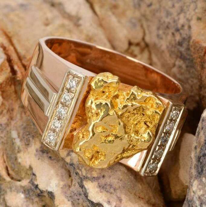 Кольцо со вставками ОСЗ                        Артикул - К 0214